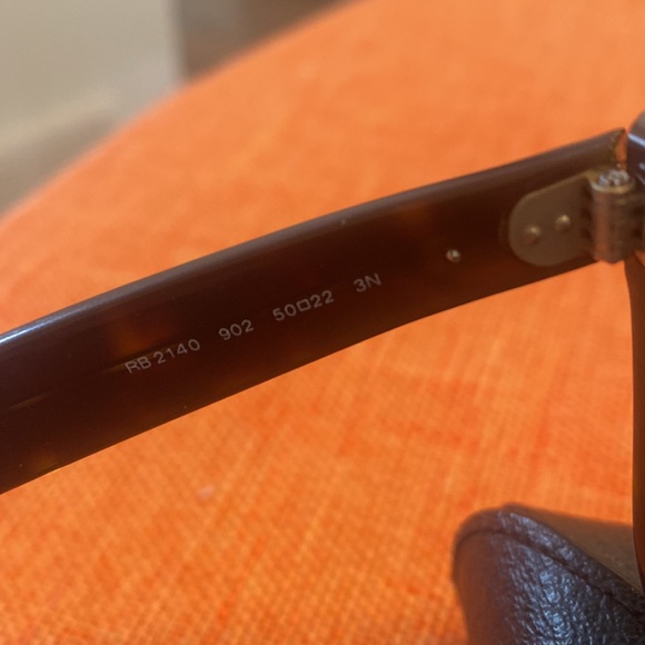 Matte Tortoise Rayban Wayfarer - Picture 5 of 6